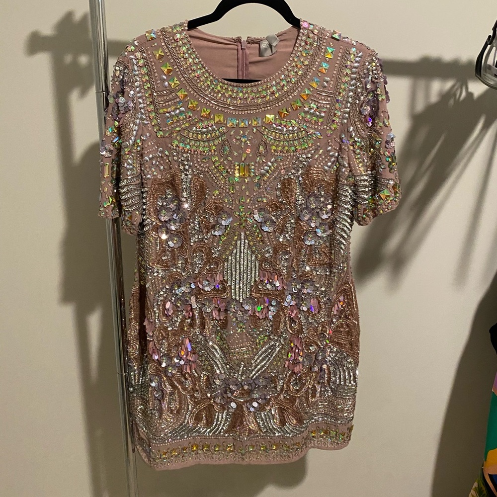 Women’s dress